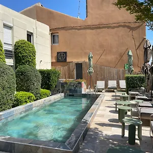 https://le-victoria-boutique-hotel.hotels-rhonealpes.com